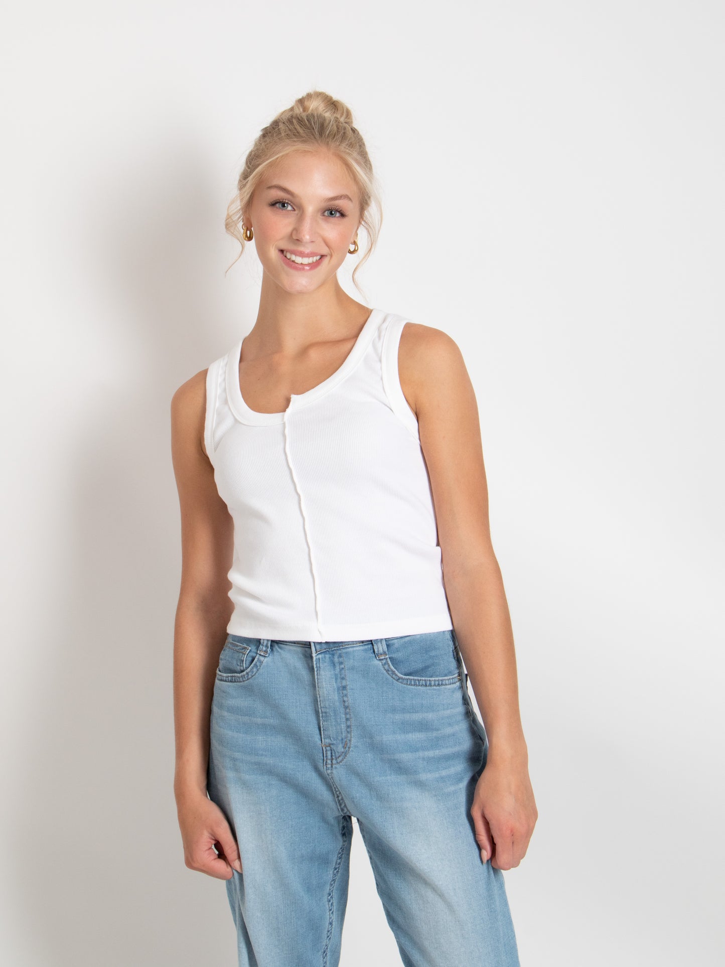 Unbalance Cut Tank Top