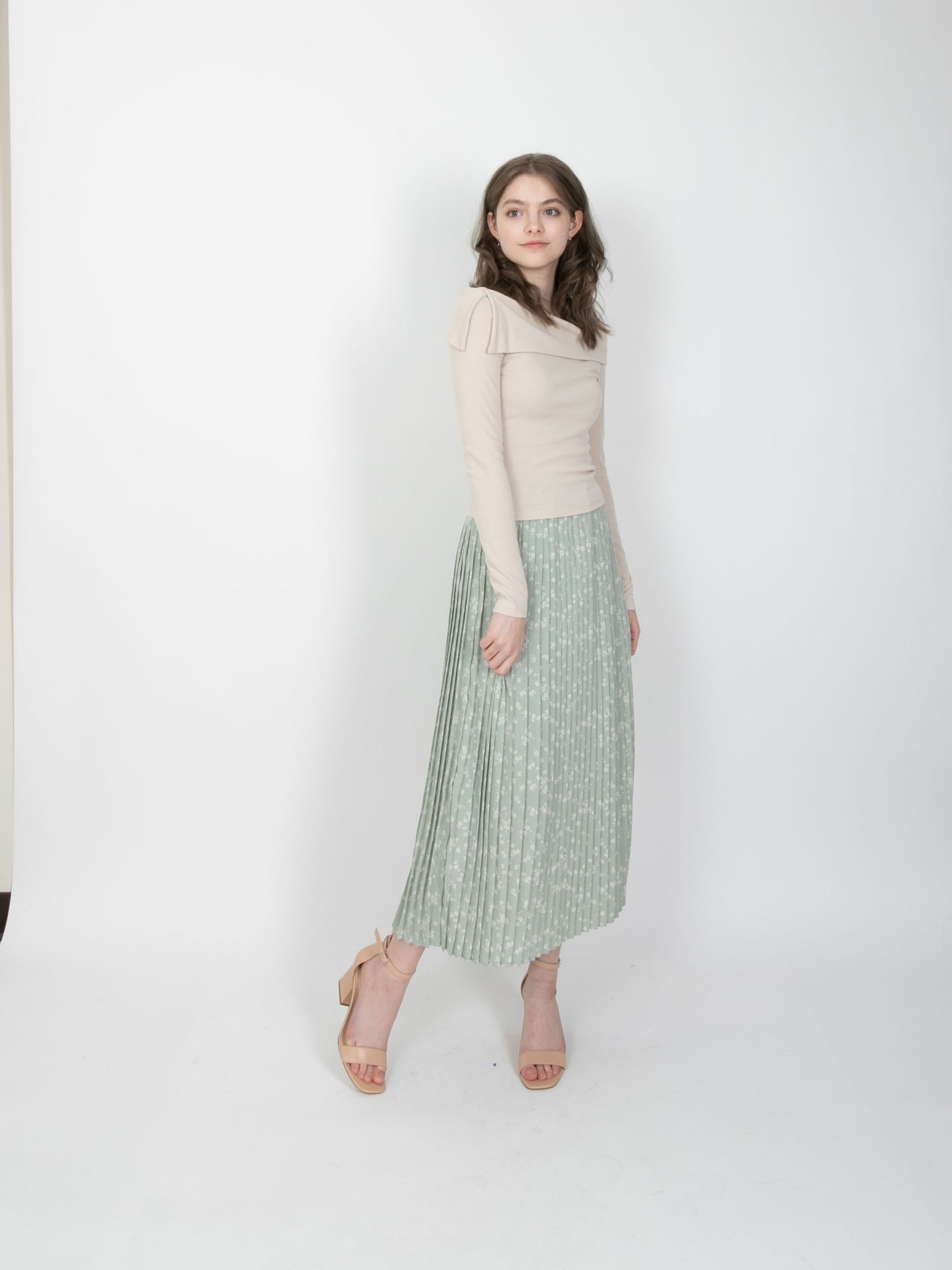 Pleated Floral Long Skirt