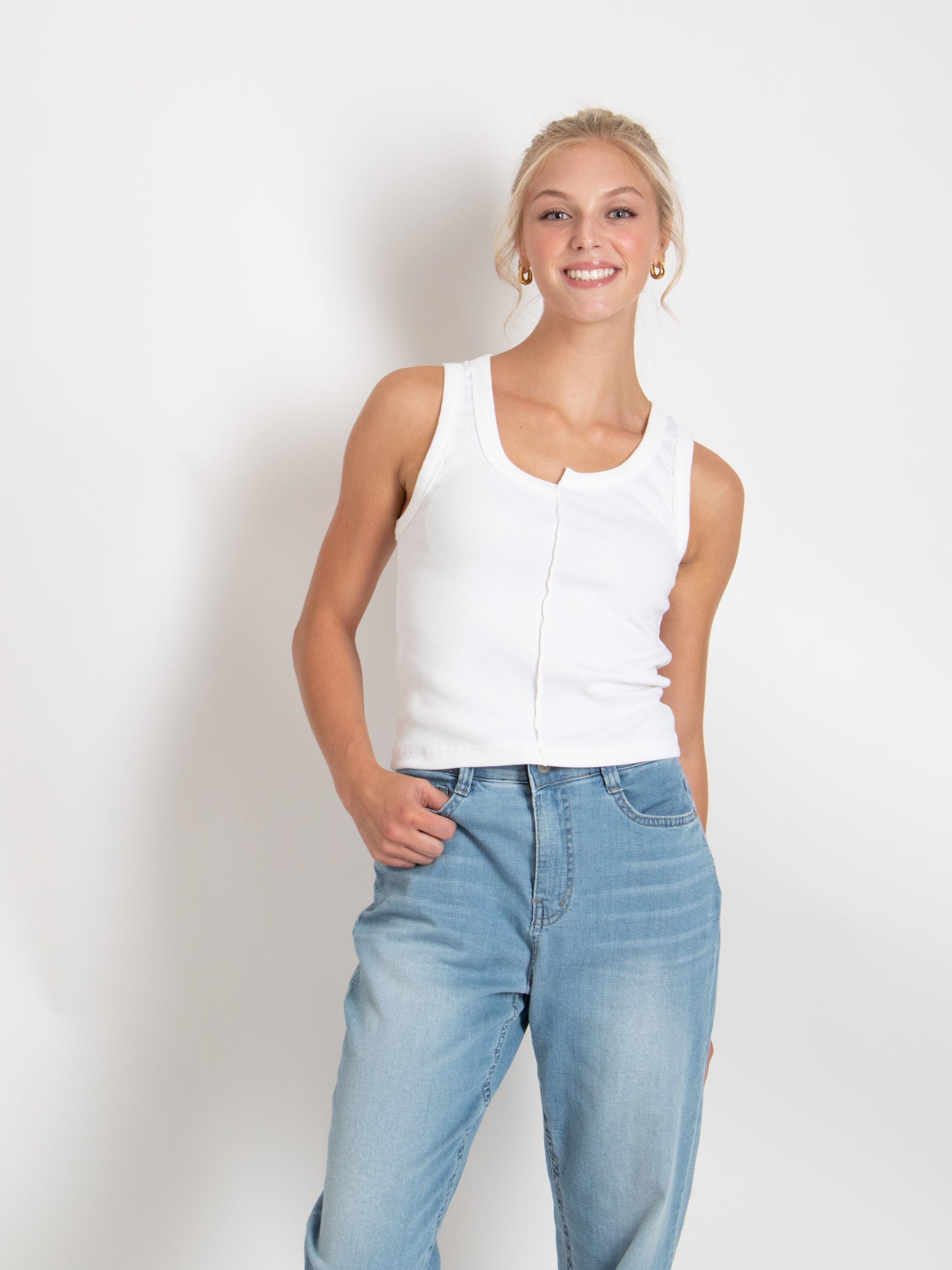 Unbalance Cut Tank Top