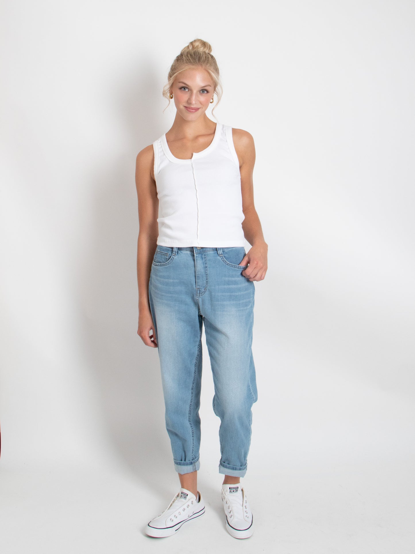 Straight Jeans