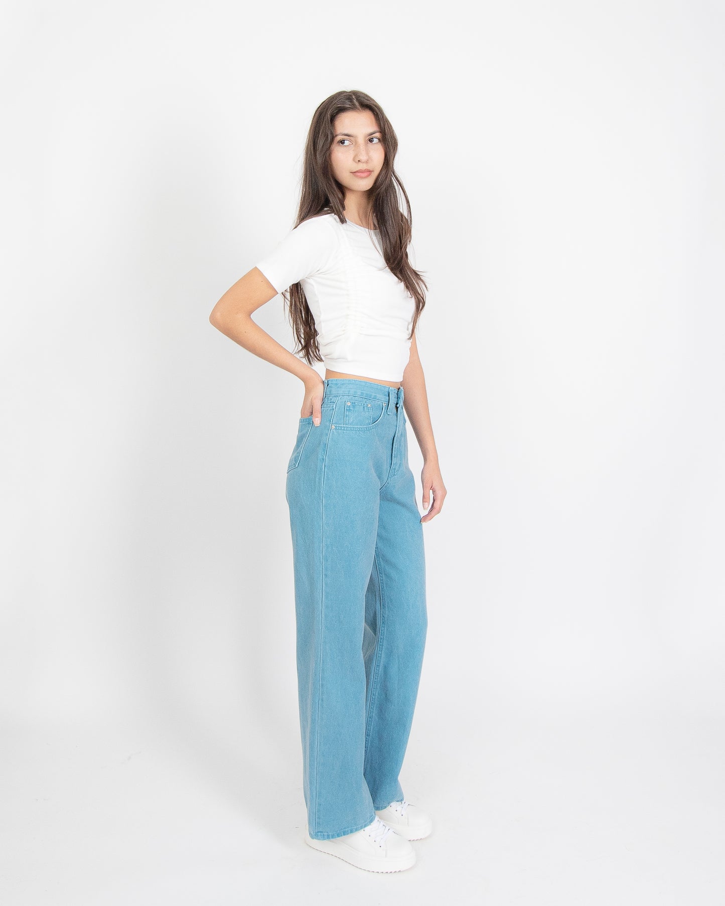 572 Wide Jeans