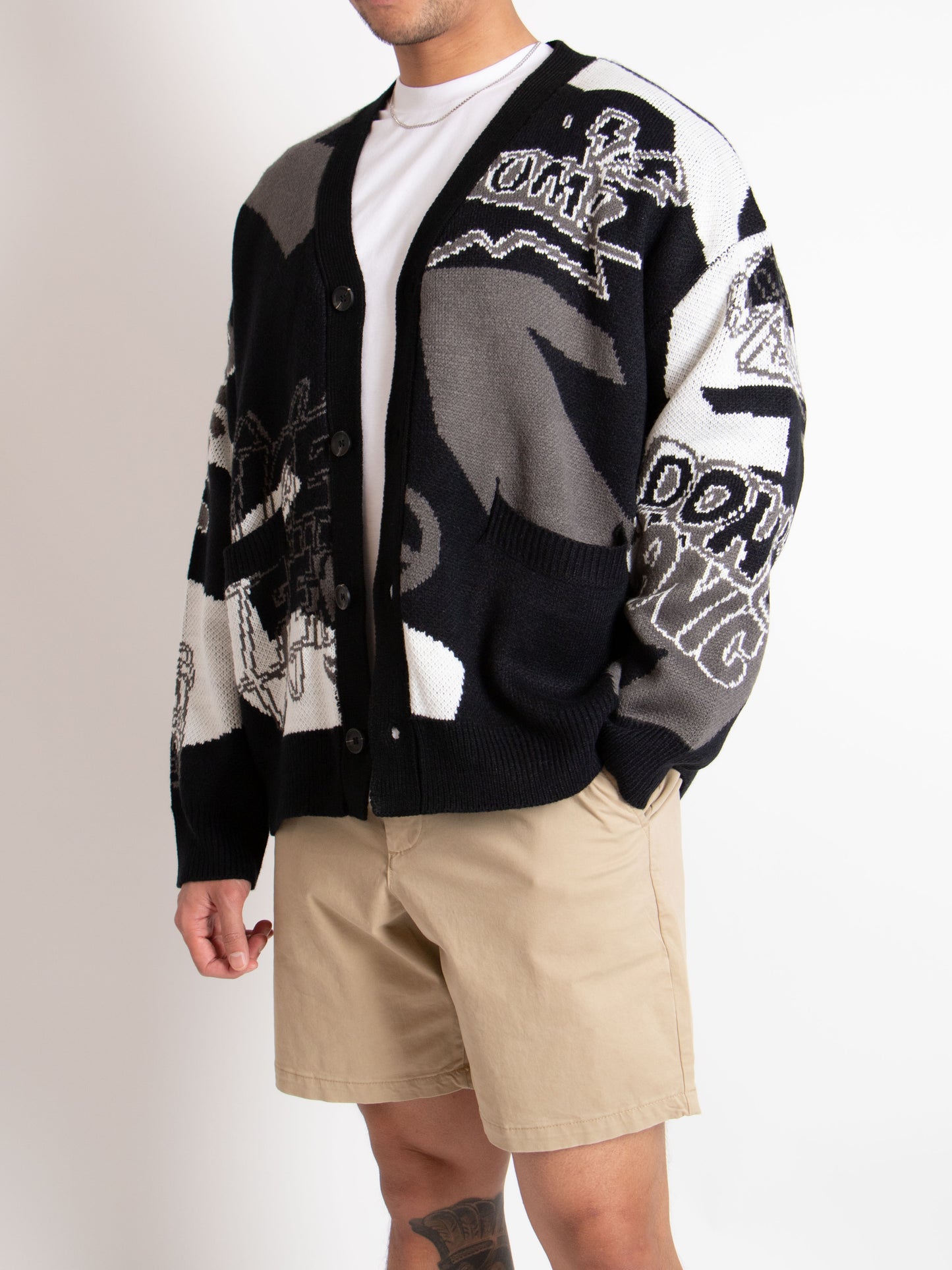 OM Cardigan knit