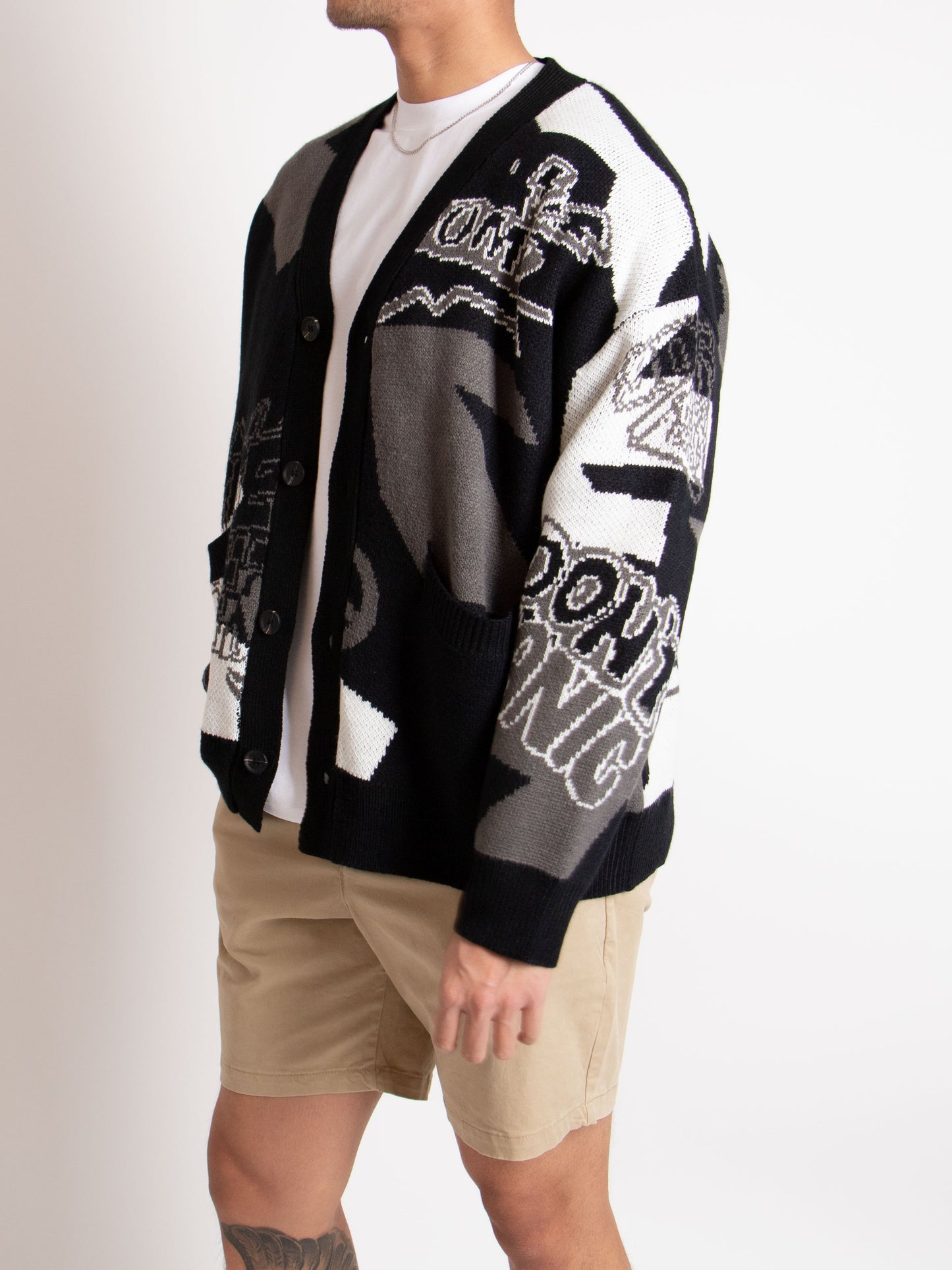 OM Cardigan knit