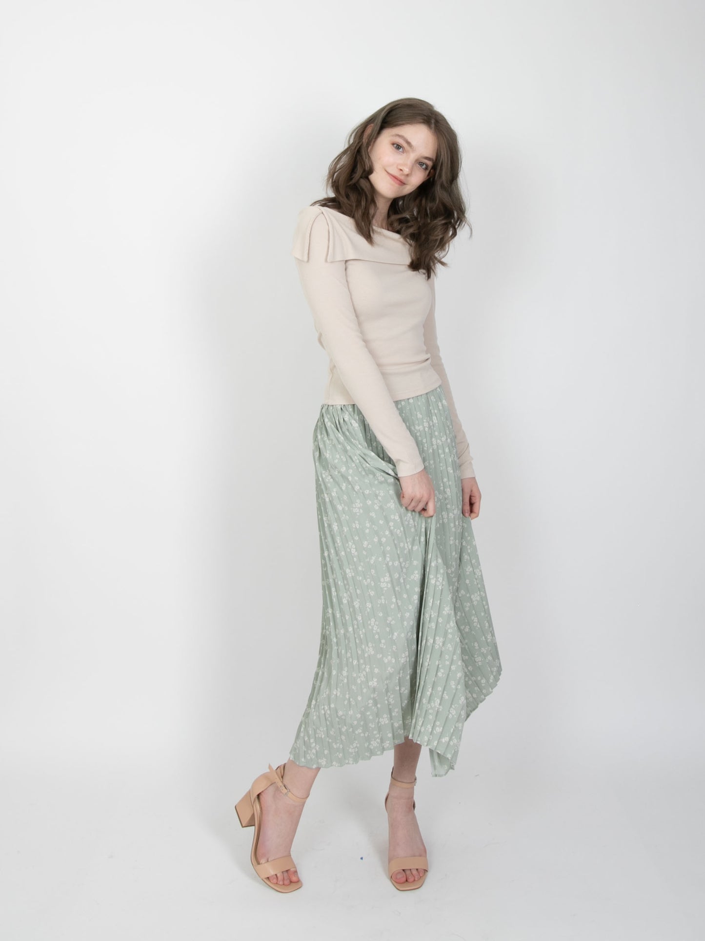 Pleated Floral Long Skirt
