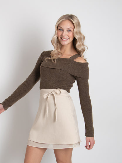 Unbalance Shoulder Knit