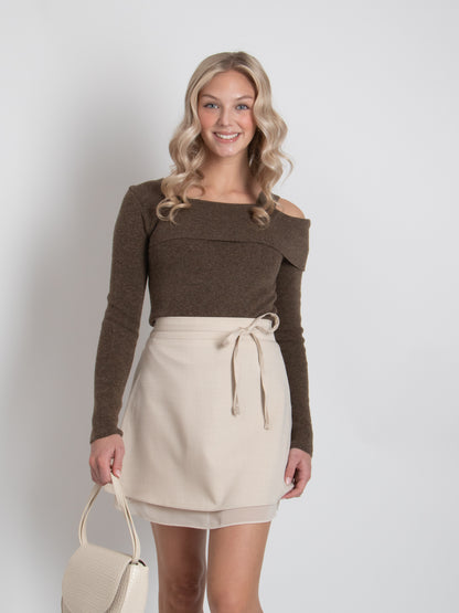 Unbalance Shoulder Knit